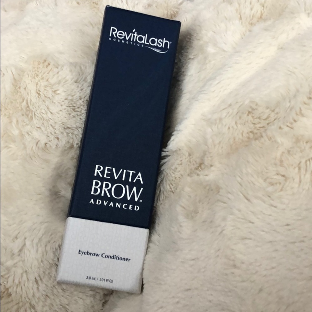 RevitaLASH